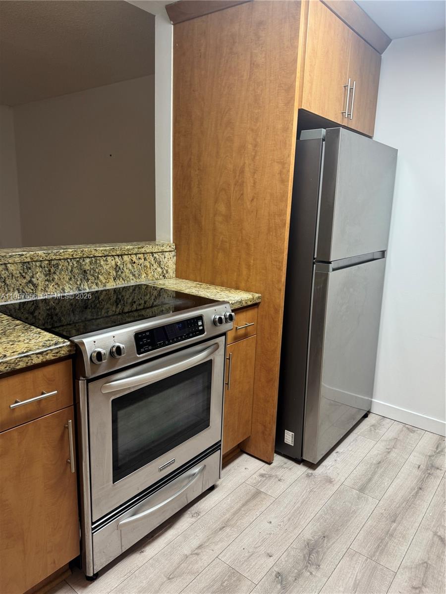 NEW HAMPTON AT CENTURY VI - Residential