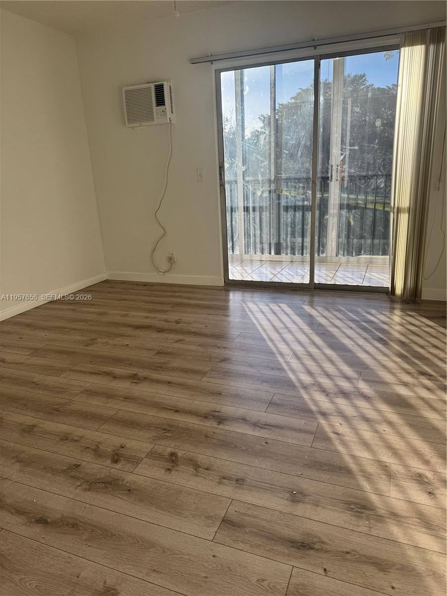 NEW HAMPTON AT CENTURY VI - Residential