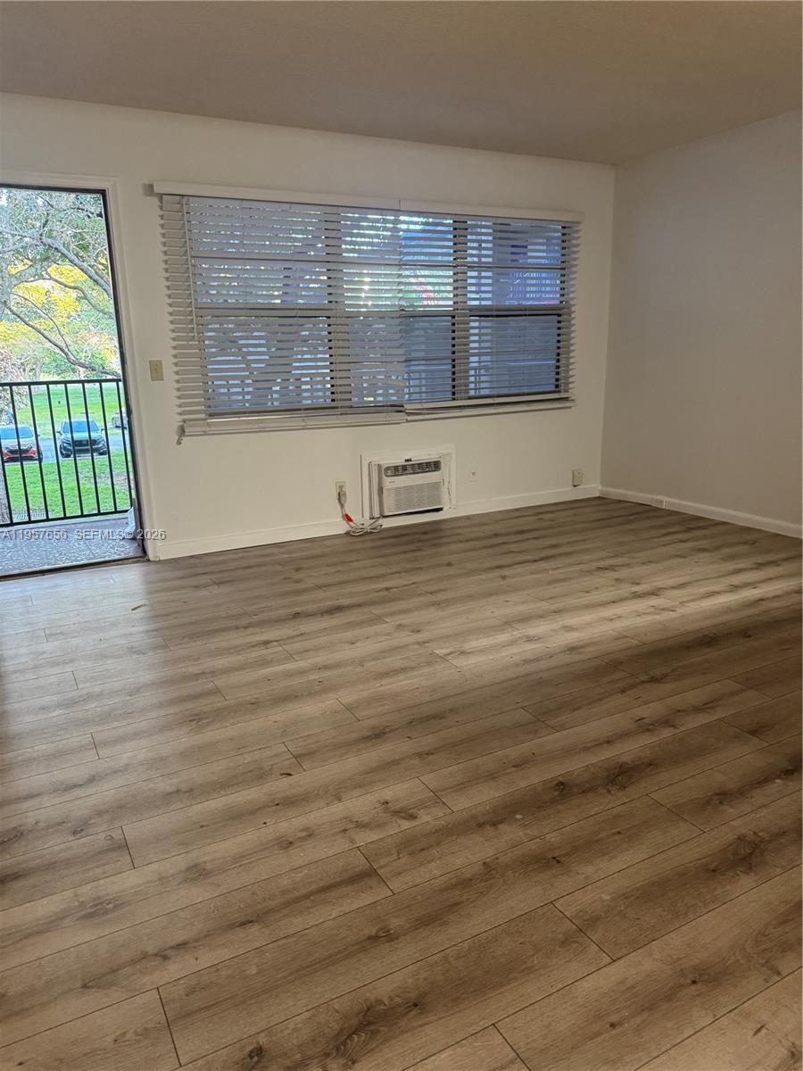 NEW HAMPTON AT CENTURY VI - Residential