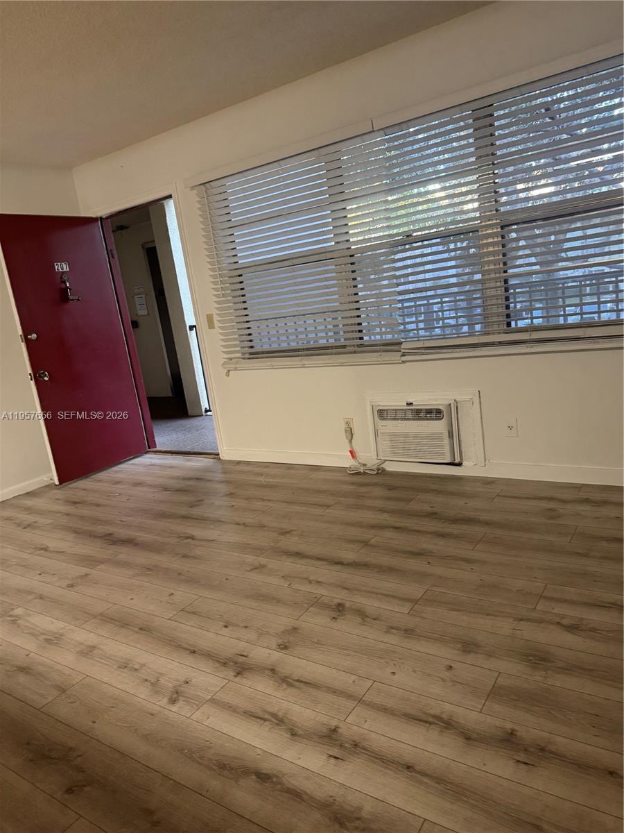 NEW HAMPTON AT CENTURY VI - Residential