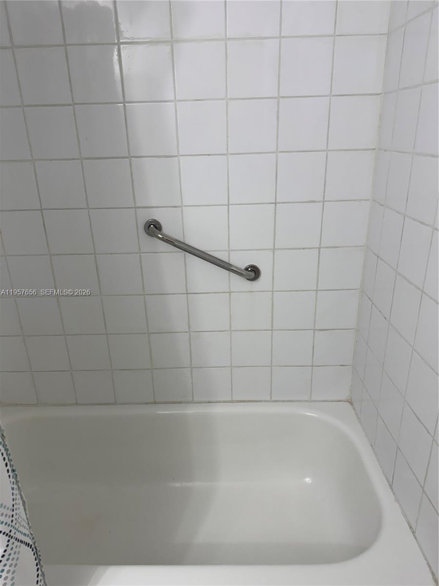 NEW HAMPTON AT CENTURY VI - Residential