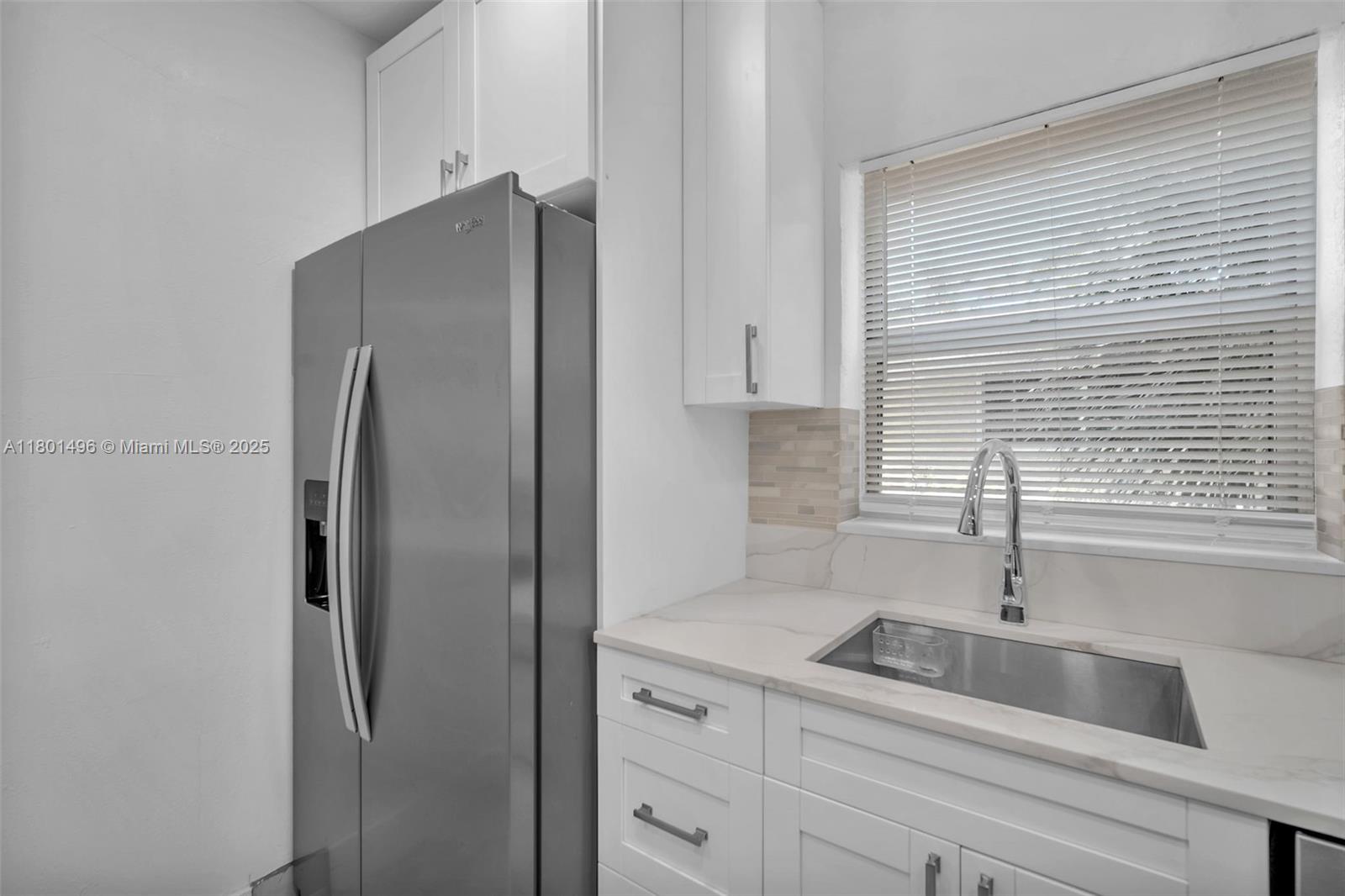 OAKLAND EAST MANORS CONDO - Residential