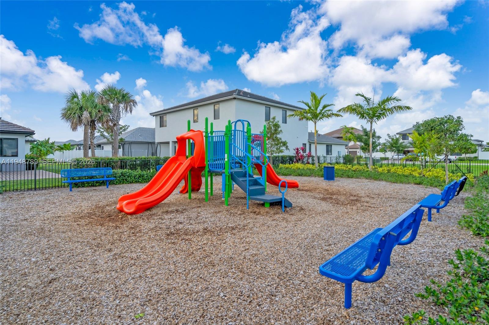 TUSCAN ISLES - Residential