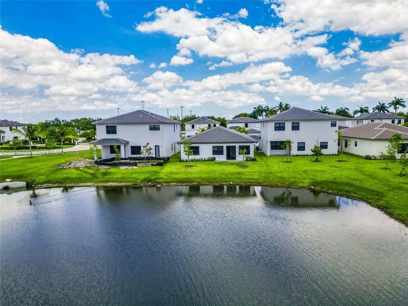 TUSCAN ISLES - Residential