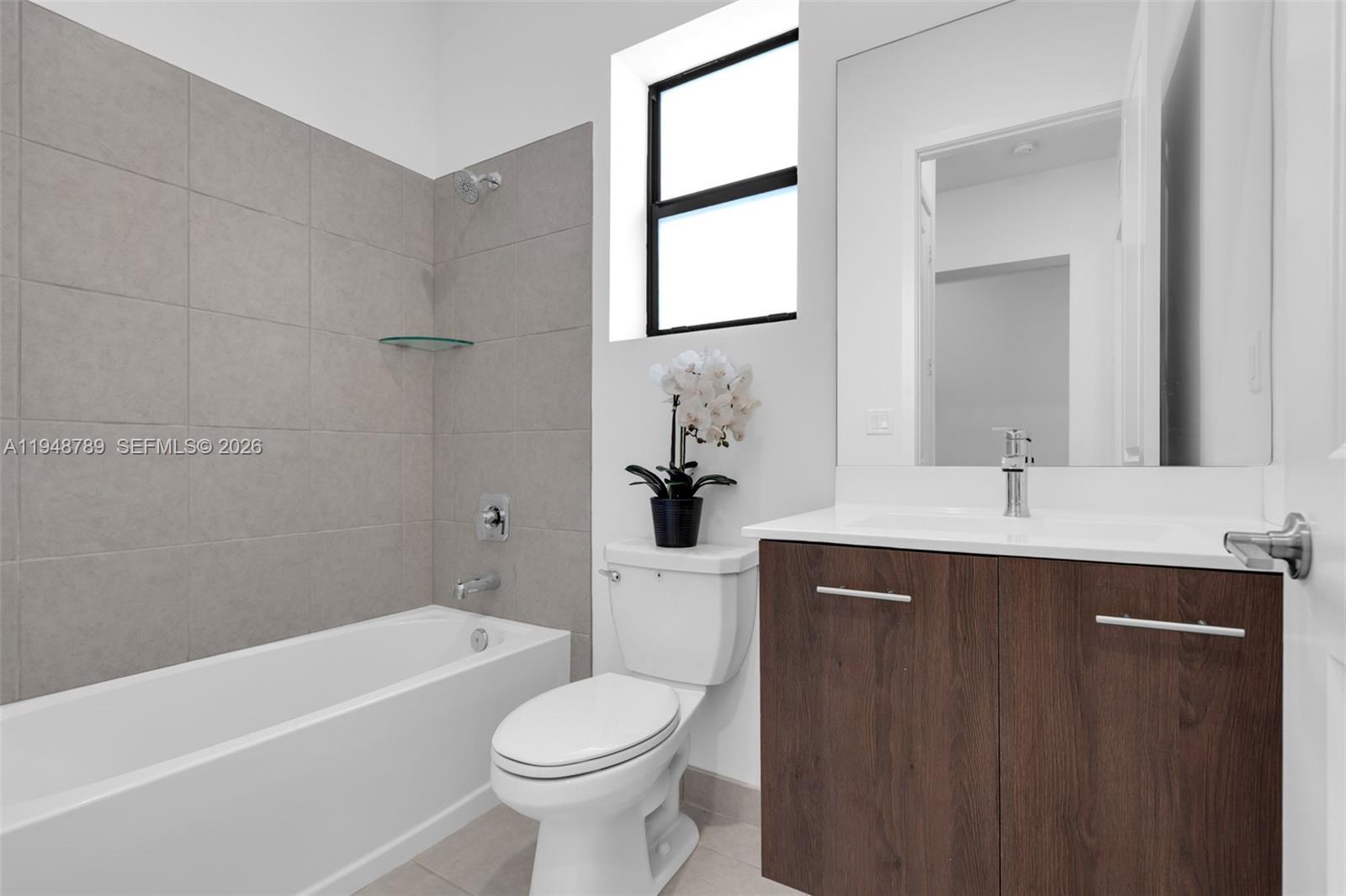 TUSCAN ISLES - Residential