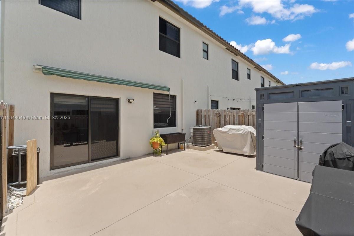 SILVER PALM RESIDENTIAL H - Residential