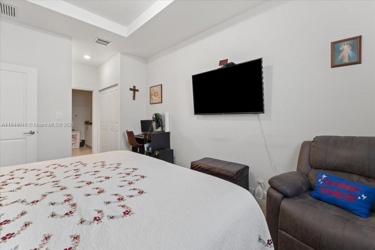 SILVER PALM RESIDENTIAL H - Residential