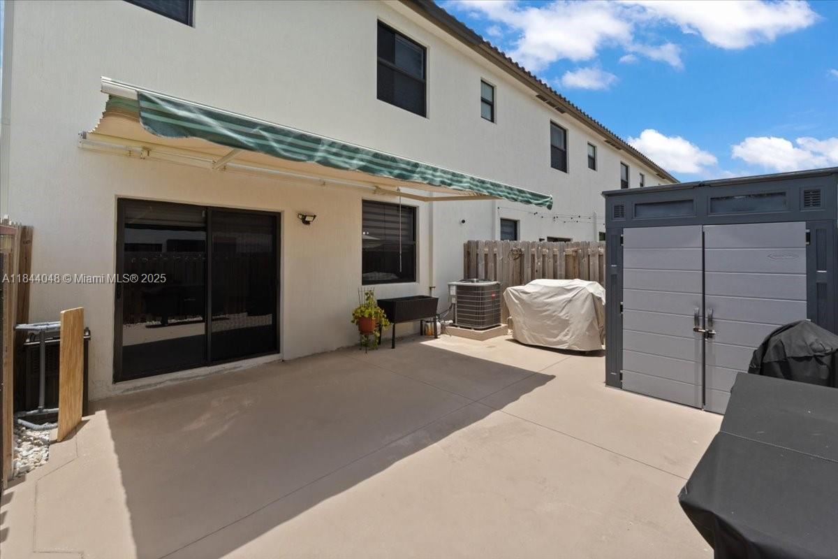 SILVER PALM RESIDENTIAL H - Residential