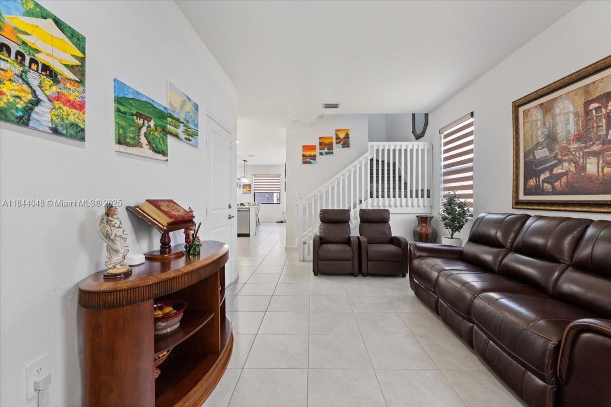 SILVER PALM RESIDENTIAL H - Residential