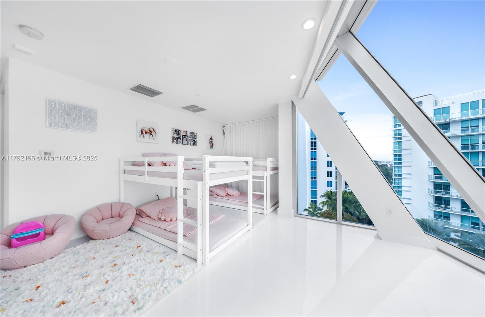 ARTECH RESIDENCES - Residential