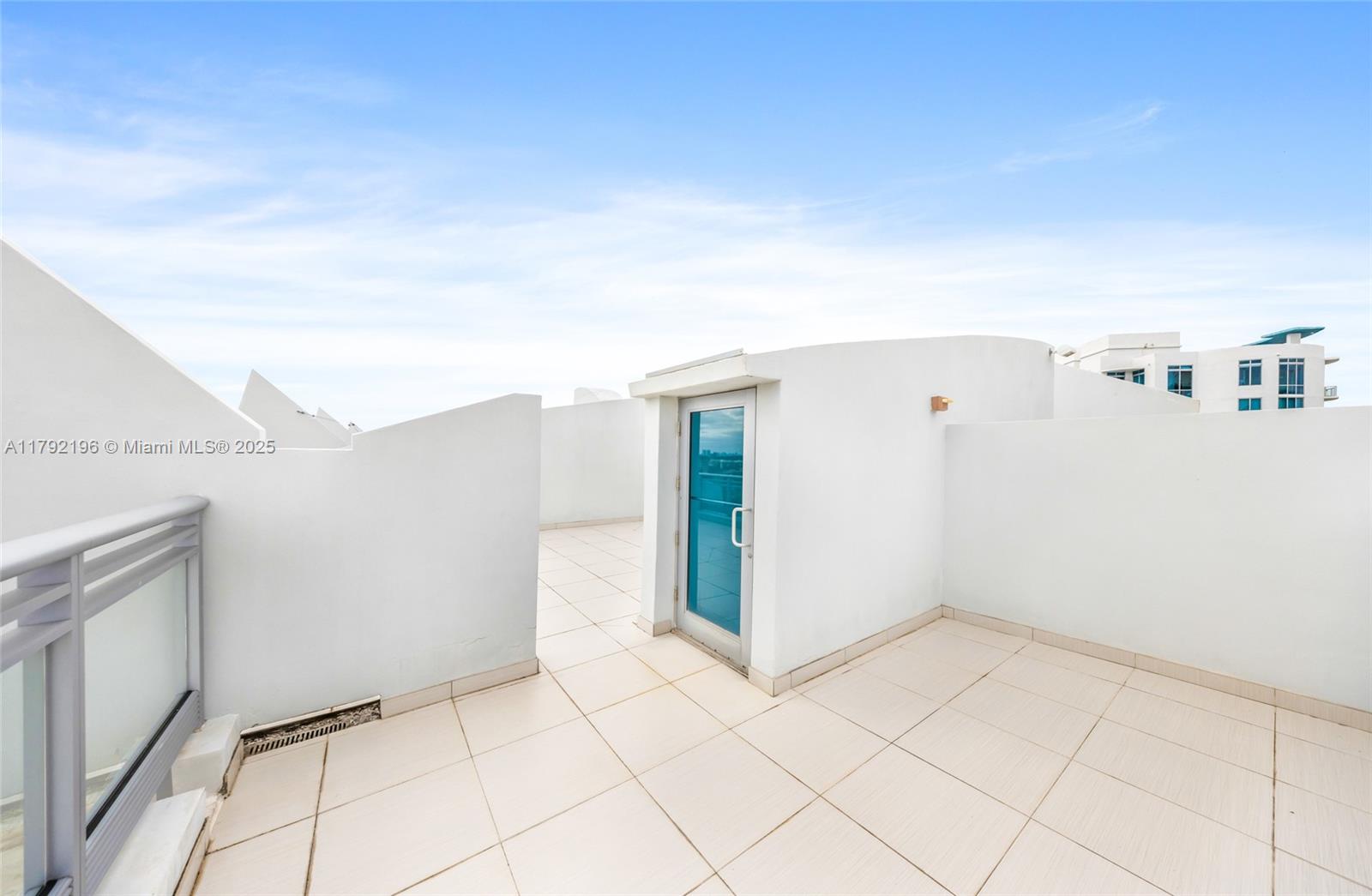 ARTECH RESIDENCES - Residential