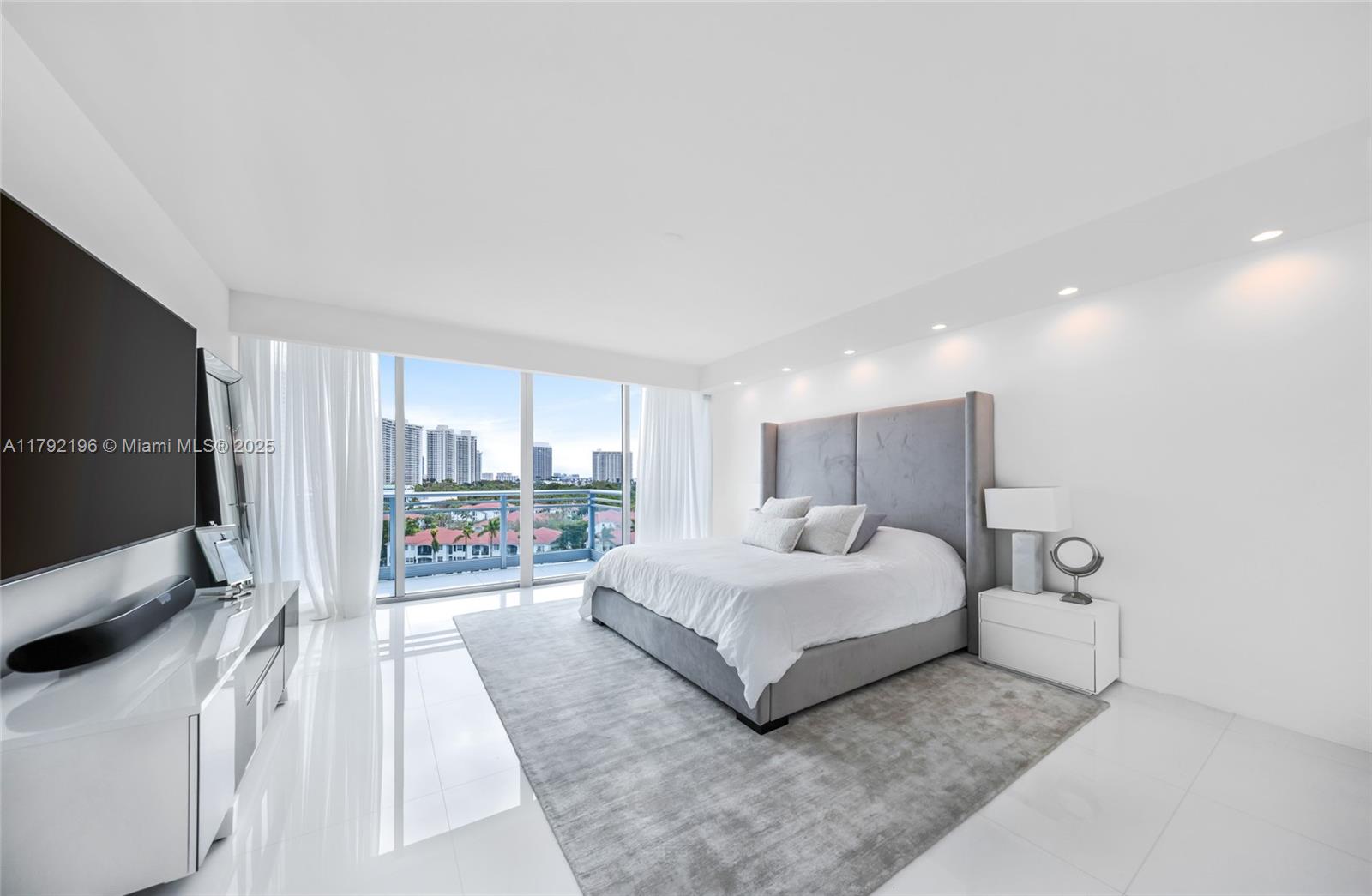 ARTECH RESIDENCES - Residential