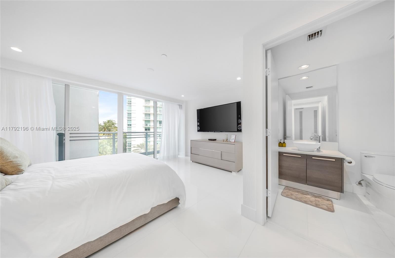 ARTECH RESIDENCES - Residential