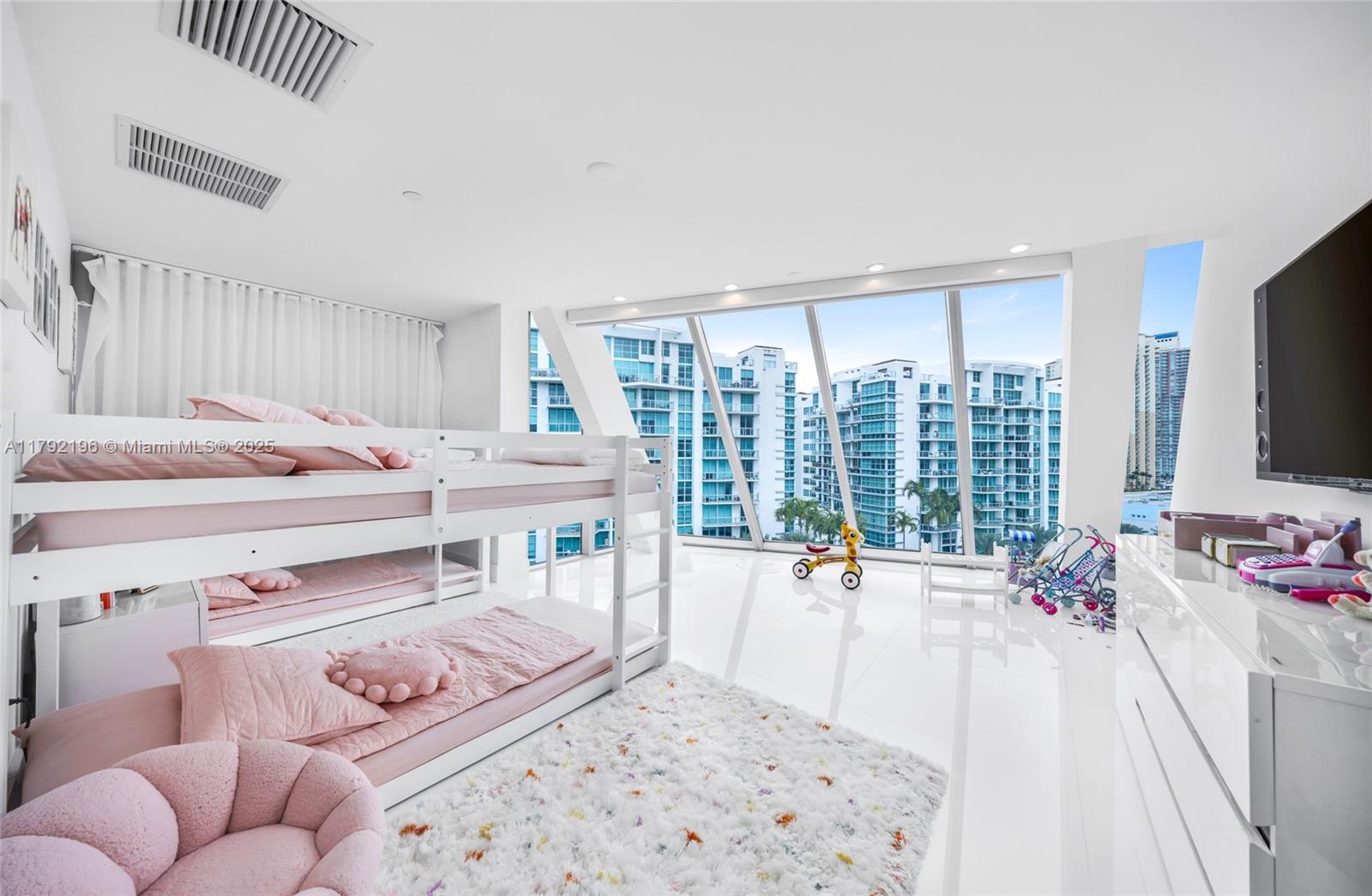 ARTECH RESIDENCES - Residential