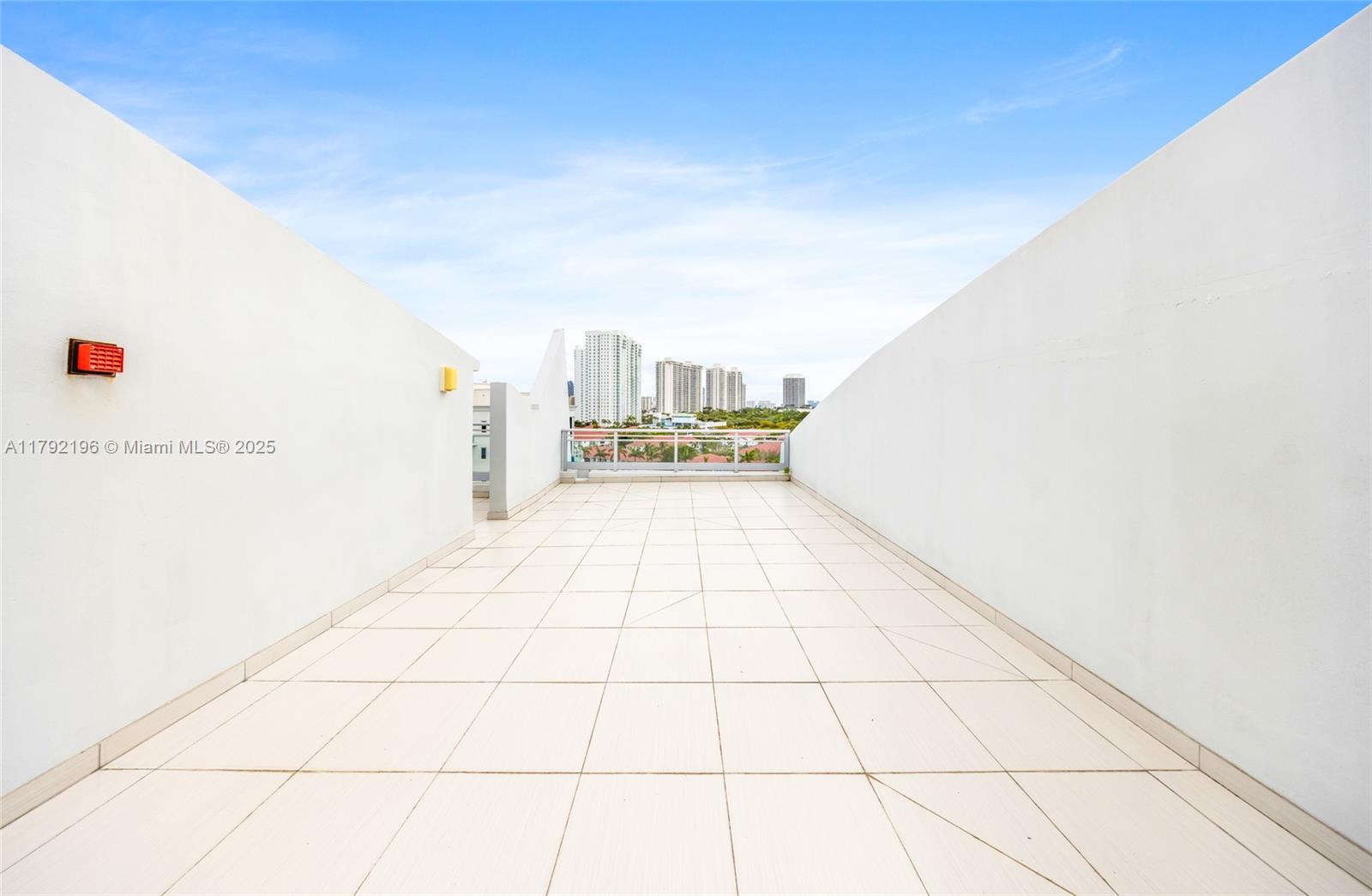 ARTECH RESIDENCES - Residential