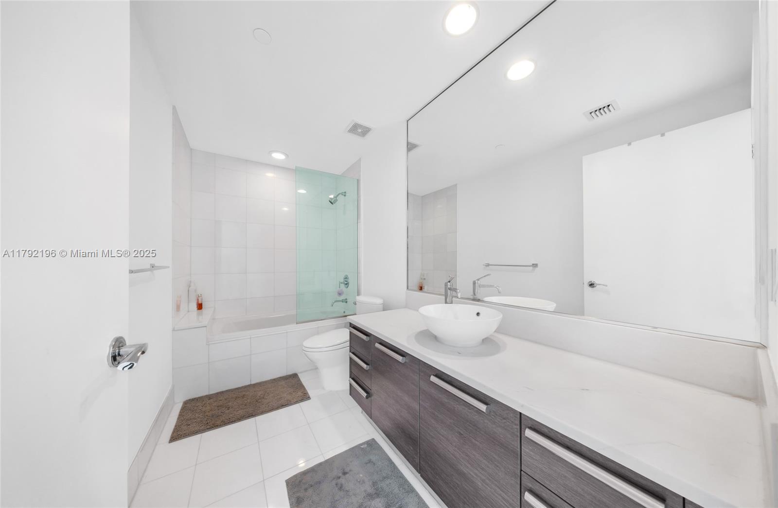 ARTECH RESIDENCES - Residential