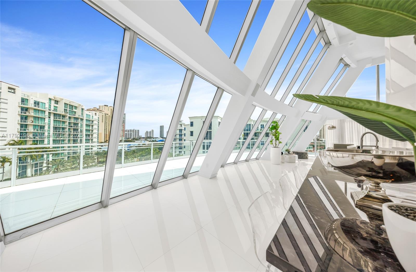 ARTECH RESIDENCES - Residential