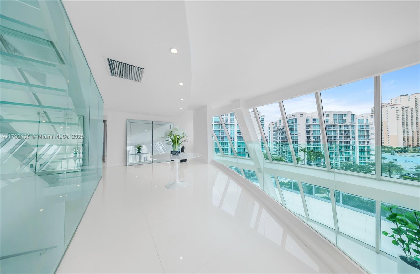 ARTECH RESIDENCES - Residential