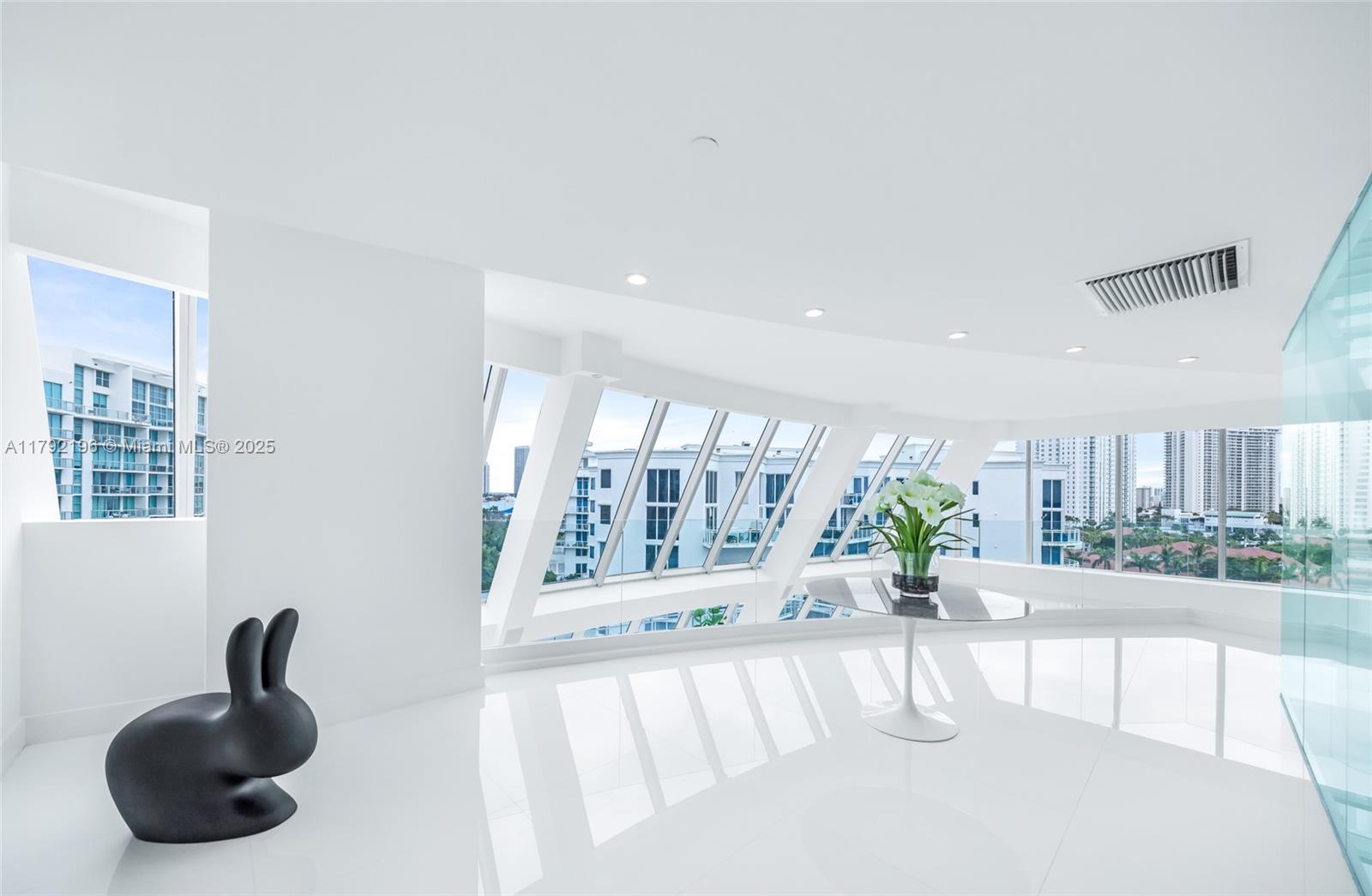 ARTECH RESIDENCES - Residential