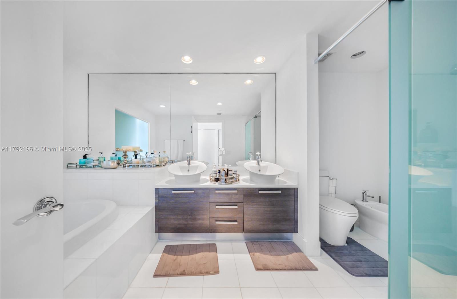 ARTECH RESIDENCES - Residential