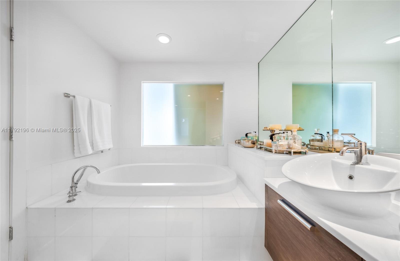 ARTECH RESIDENCES - Residential