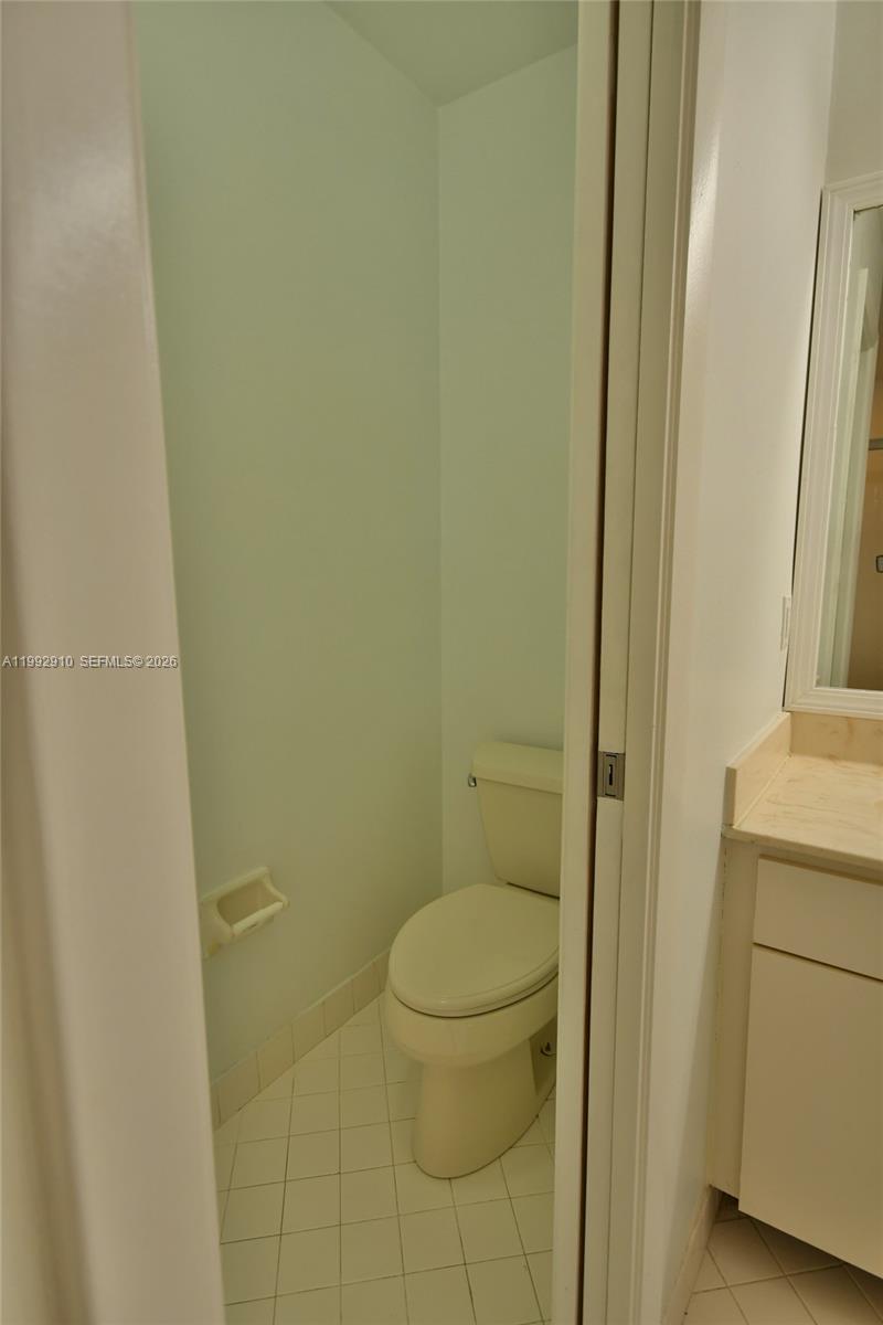 DORAL DUNES 1ST ADDN - Residential Lease
