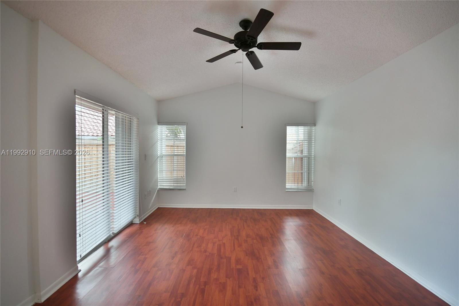 DORAL DUNES 1ST ADDN - Residential Lease