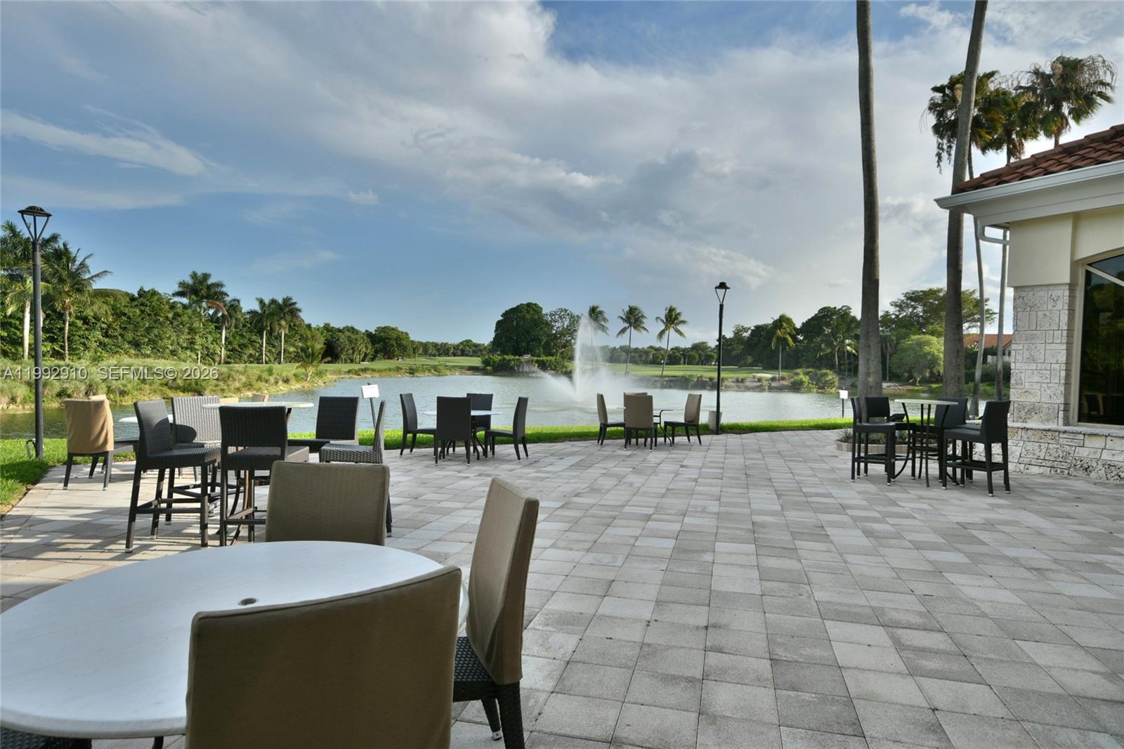 DORAL DUNES 1ST ADDN - Residential Lease