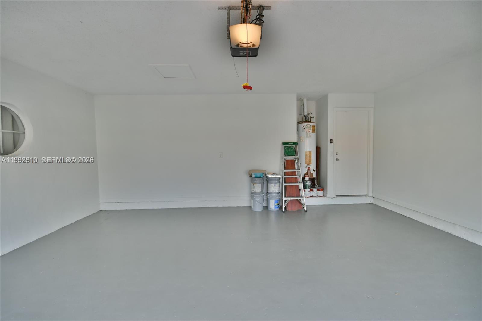 DORAL DUNES 1ST ADDN - Residential Lease