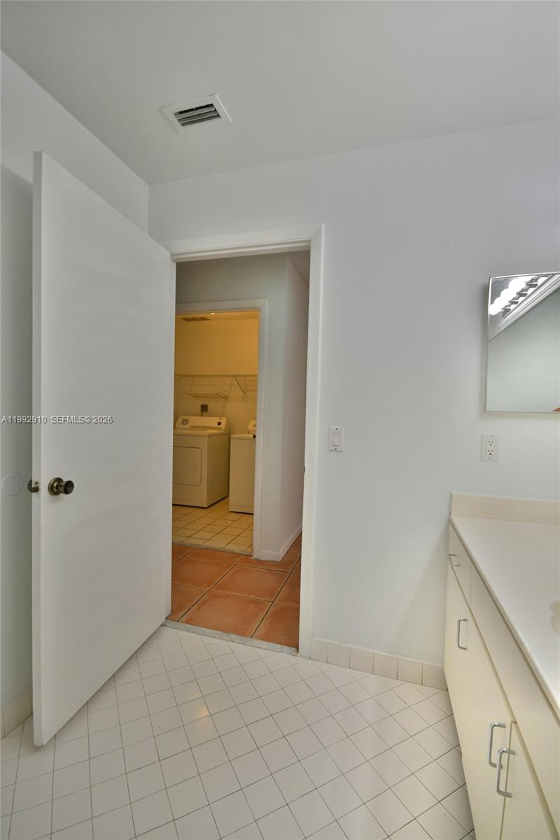 DORAL DUNES 1ST ADDN - Residential Lease