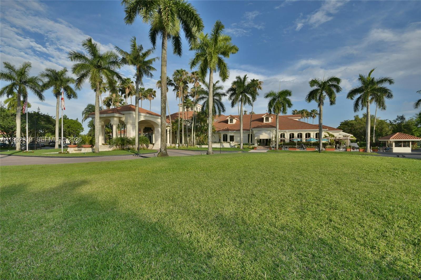 DORAL DUNES 1ST ADDN - Residential Lease