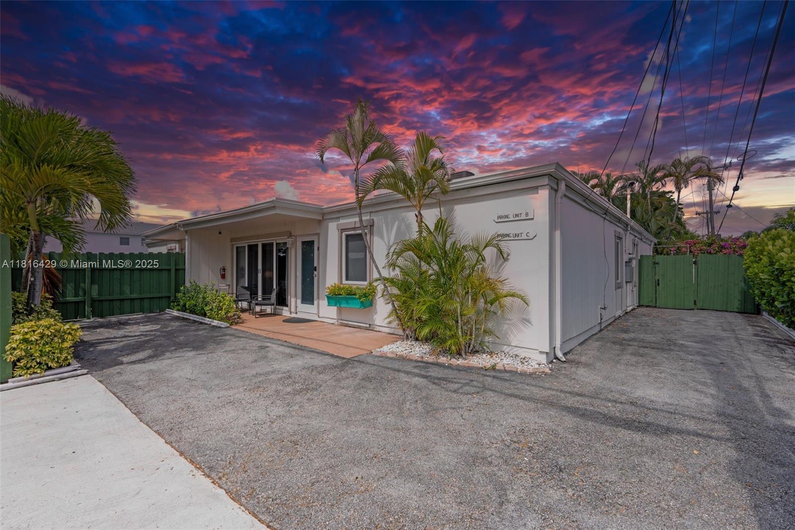 Charming, fully furnished 2-bedroom, 1-bath home located in the heart of West Palm Beach. Just a short walk to the Intracoastal and minutes from the beach, this home offers an unbeatable location near shopping, dining, and entertainment. Conveniently close to Palm Beach Atlantic University and The Square (formerly CityPlace). Ideal for seasonal or year-round living. Easy to show — contact listing agent for access.
