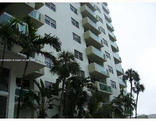 Direct beautiful canal views from this 1/1.5 apt. Rent includes basic cable, internet, A/C, water and 1 parking space. Great location close to restaurants, shopping, as well as the Hollywood Boardwalk. Tenant must pay 1 month security deposit to Association. Condo requires min credit score of 680+.This building amenities included beach access, gym, social room, business center, pool, spa, internet and security in the lobby. ALSO AVAILABLE FOR SHORT TERM, MINIMUM 6 MONTHS. TILED FLOOR.