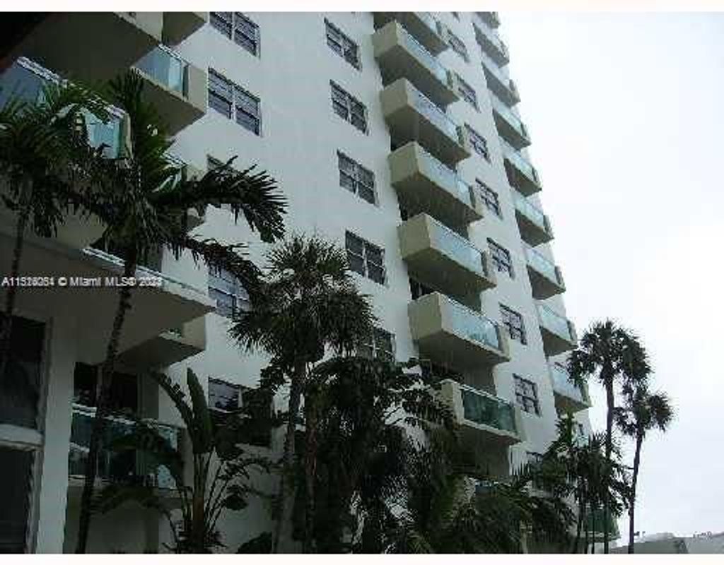 Photo of 3000 S Ocean Dr #908, Hollywood, FL 33019 (MLS # A11514064)