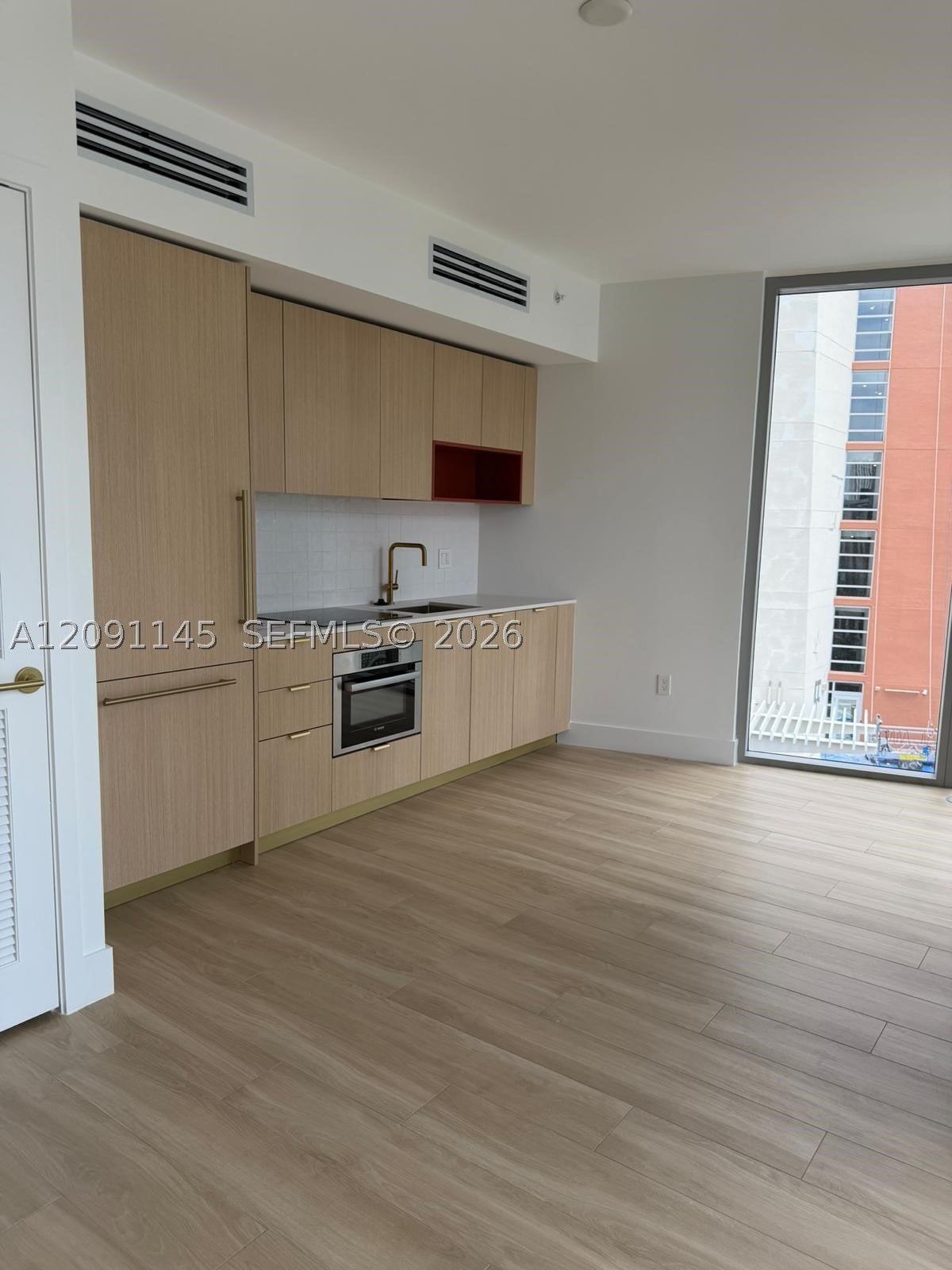 90 NE 32nd Street 812