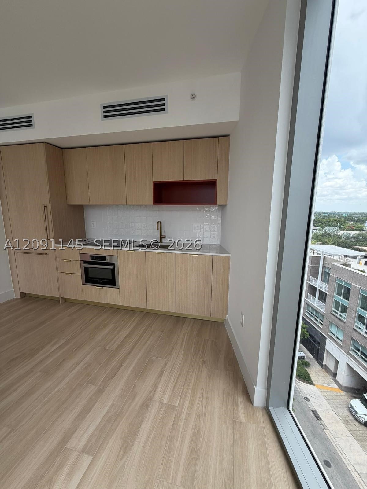 90 NE 32nd Street 812