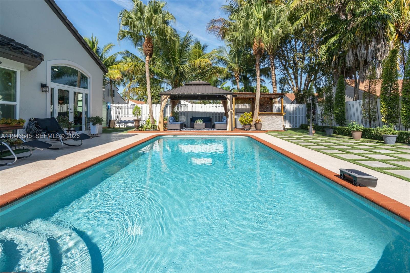 SILVER LAKES AT PEMBROKE - Residential