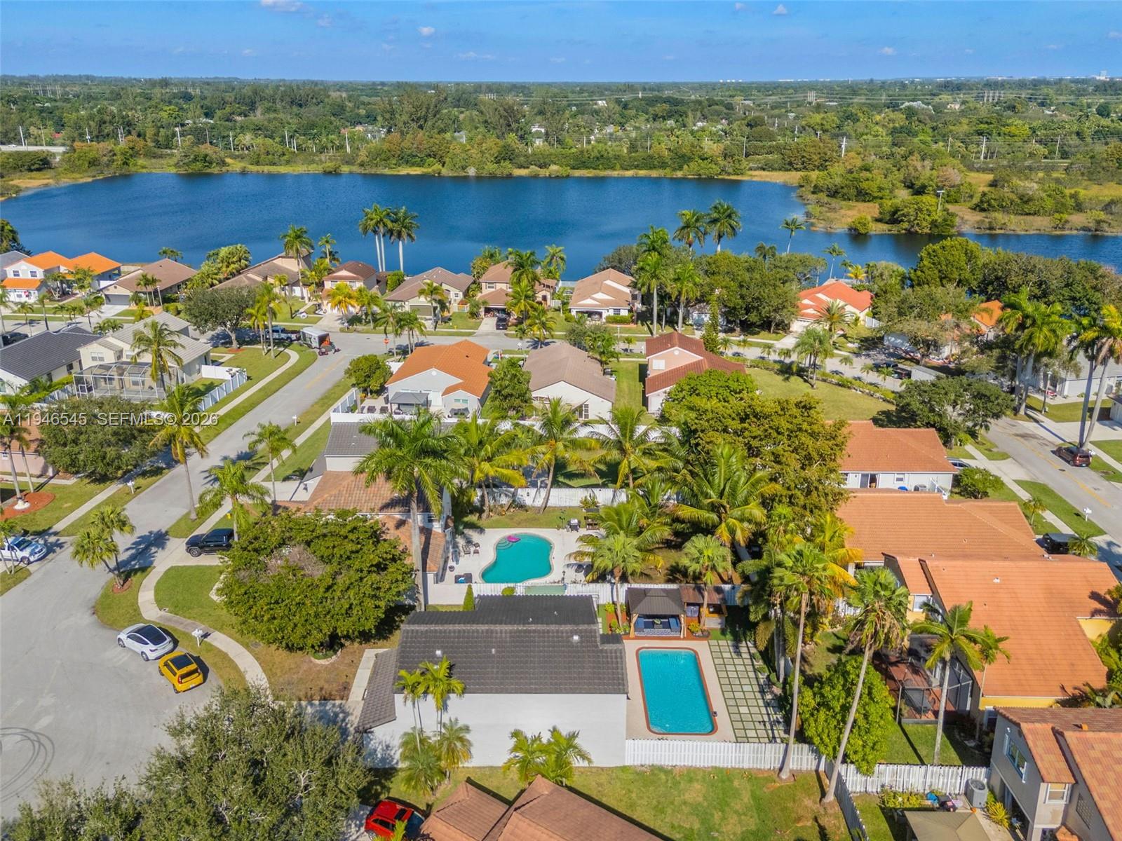 SILVER LAKES AT PEMBROKE - Residential