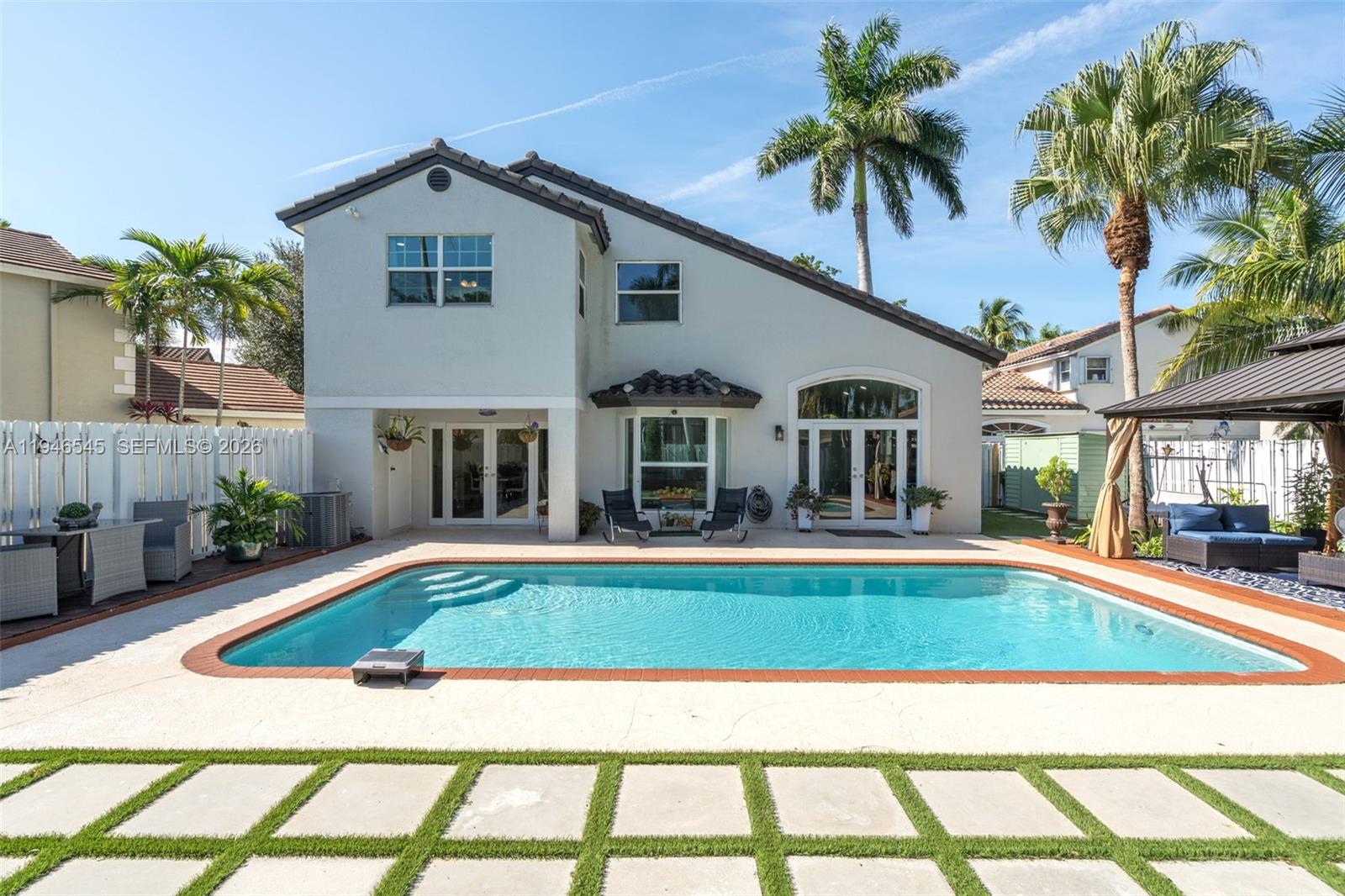 SILVER LAKES AT PEMBROKE - Residential