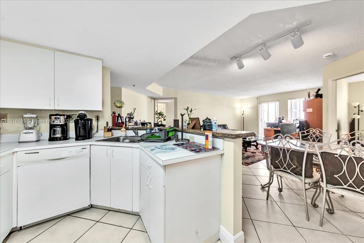 GABLES TERRACE CONDO - Residential