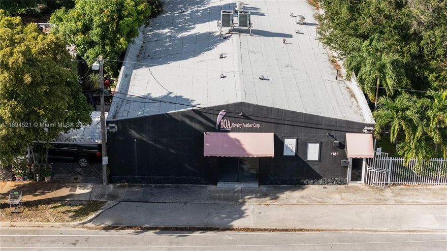 Fantastic opportunity with lots of possibilities!  Parking lot and well maintained building can be rented together or separately. Building has warehouse, kitchen, 2 bathrooms, manufacturing areas, numerous reception, office, and meeting rooms.  Price if for a 1 year lease renting the entire building.  However, you can lease a smaller space for a different price. Plus, you can rent the parking space next to the building.  Great location walking distance to Wynwood and near 1-95