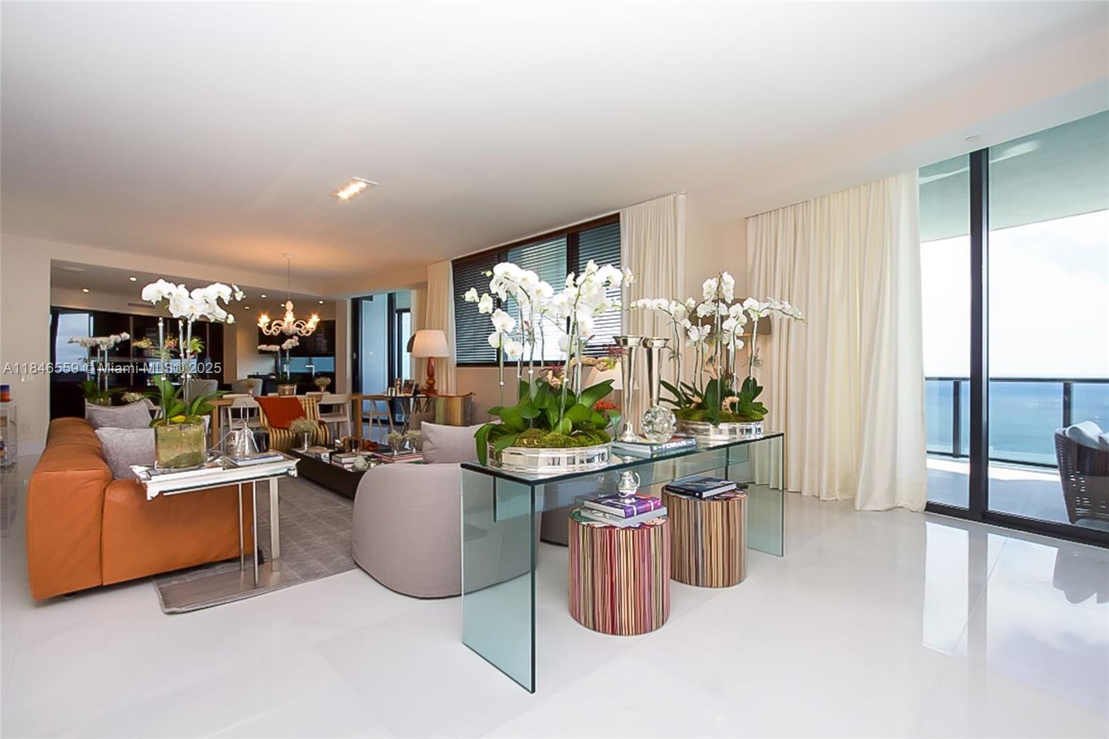 PORSCHE TOWER - Residential Lease
