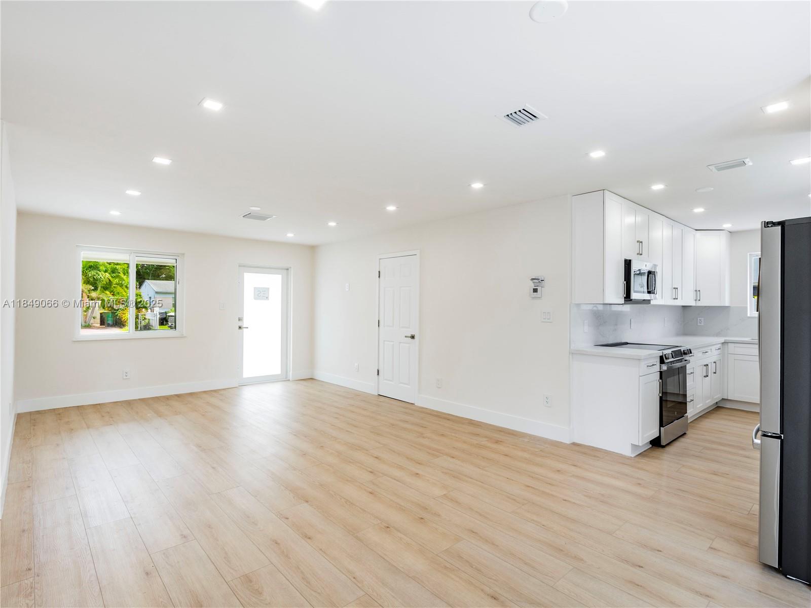 DANIA HEIGHTS ADD - Residential