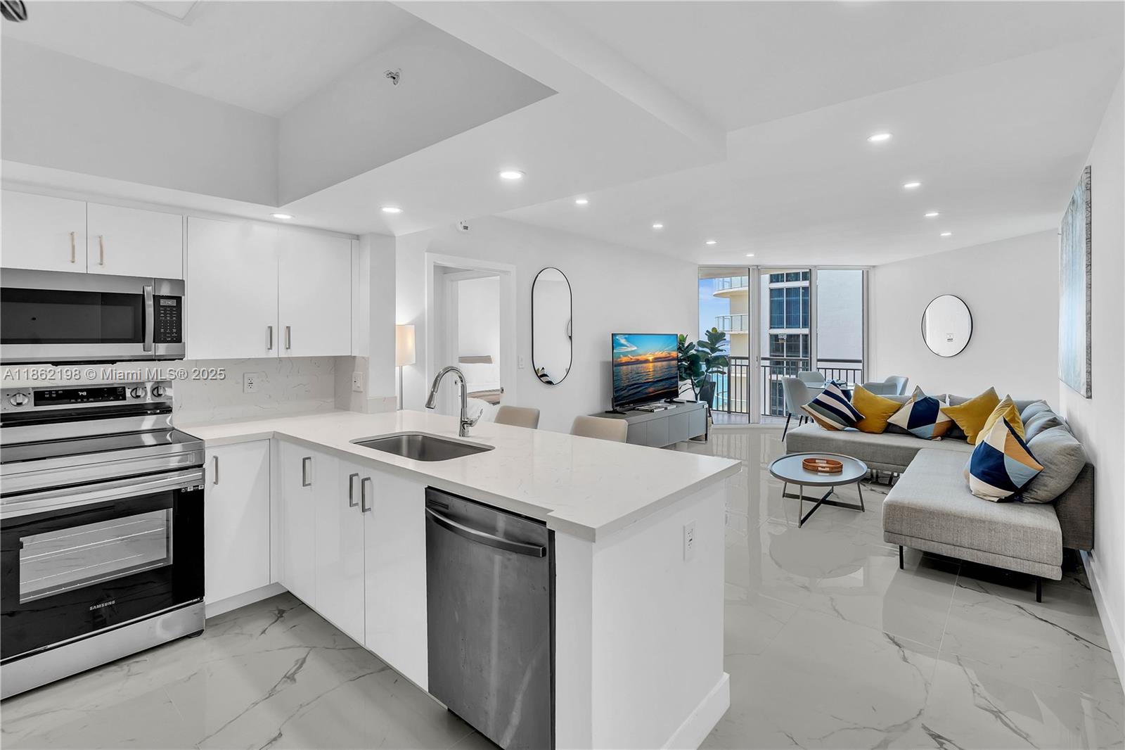 17375 Collins Ave 1703