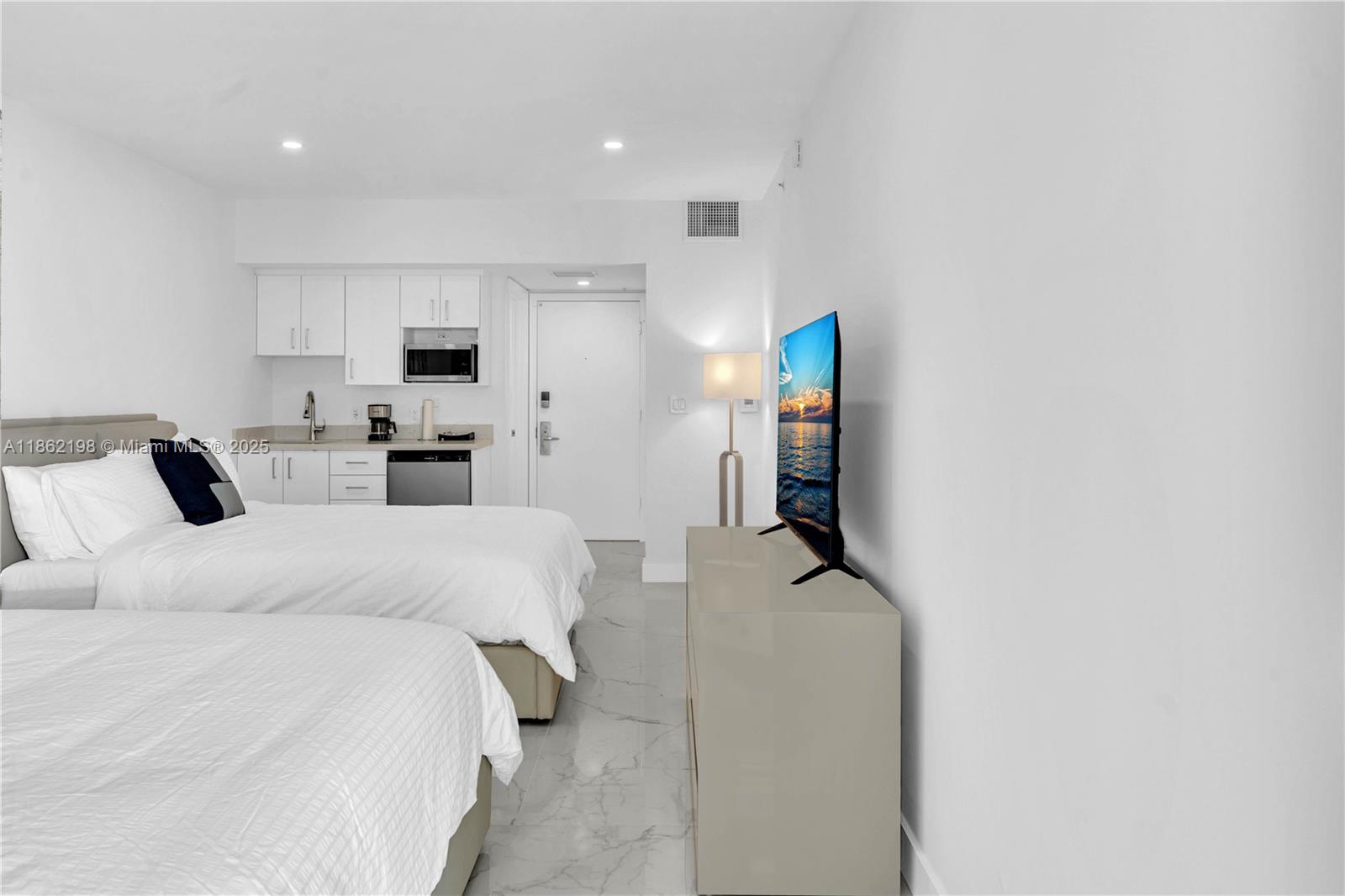 OCEAN POINT BEACH CLUB CO - Residential