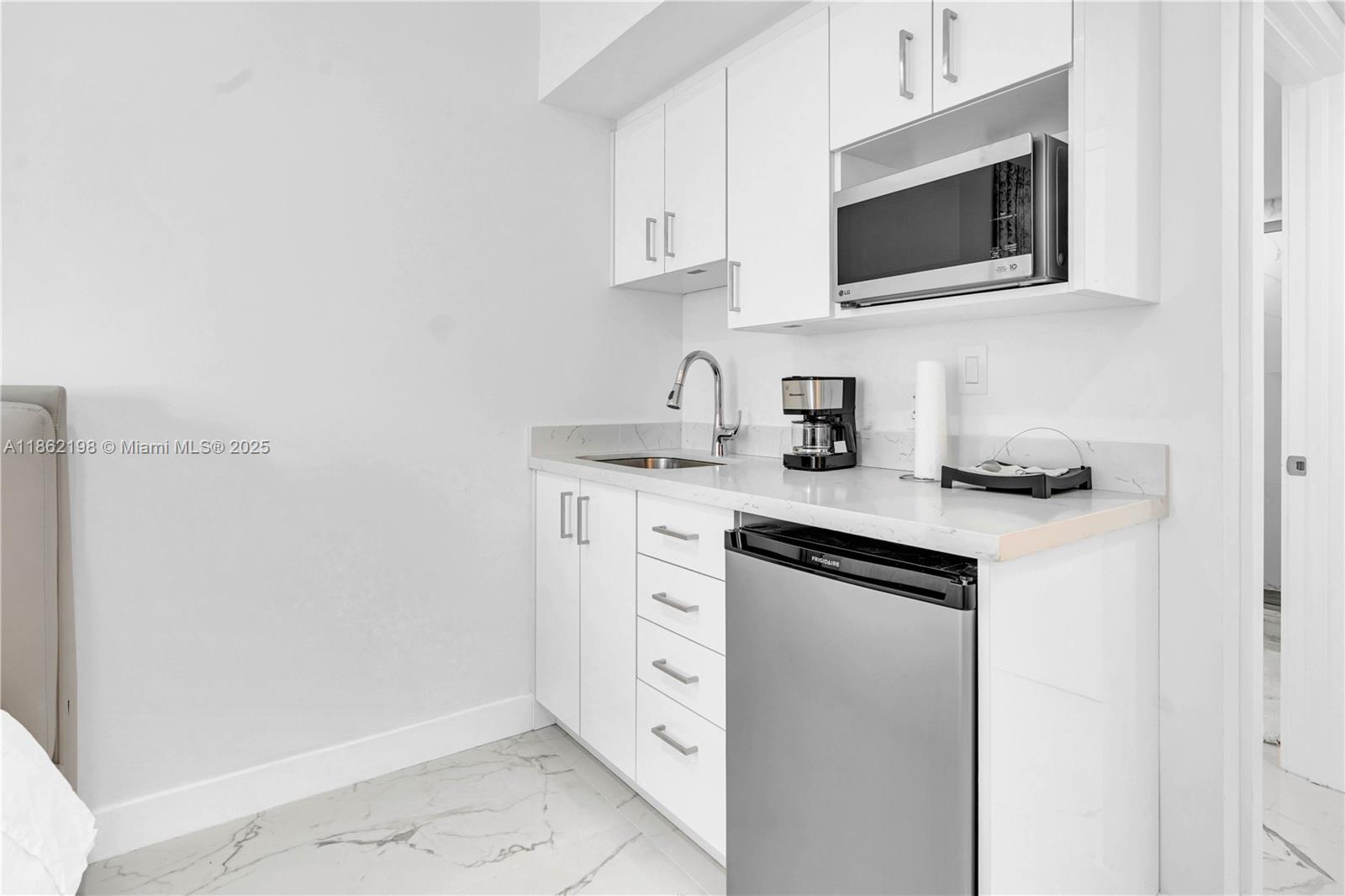 OCEAN POINT BEACH CLUB CO - Residential