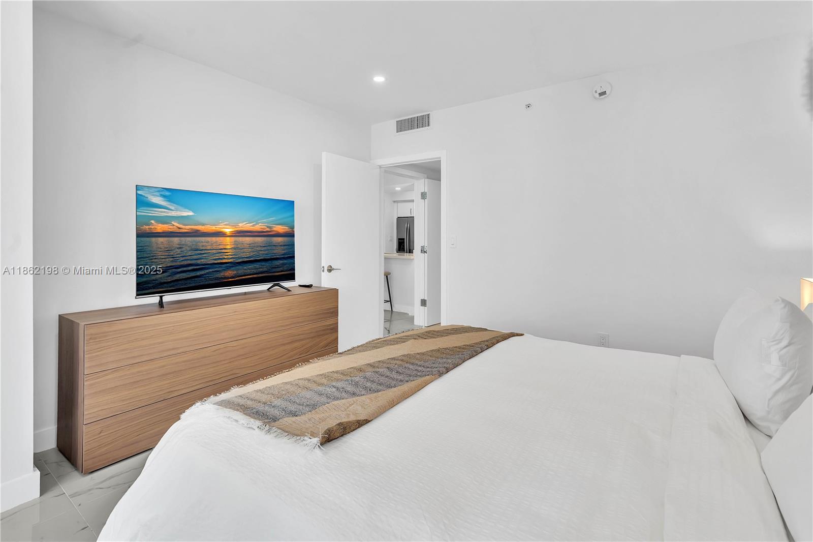 OCEAN POINT BEACH CLUB CO - Residential
