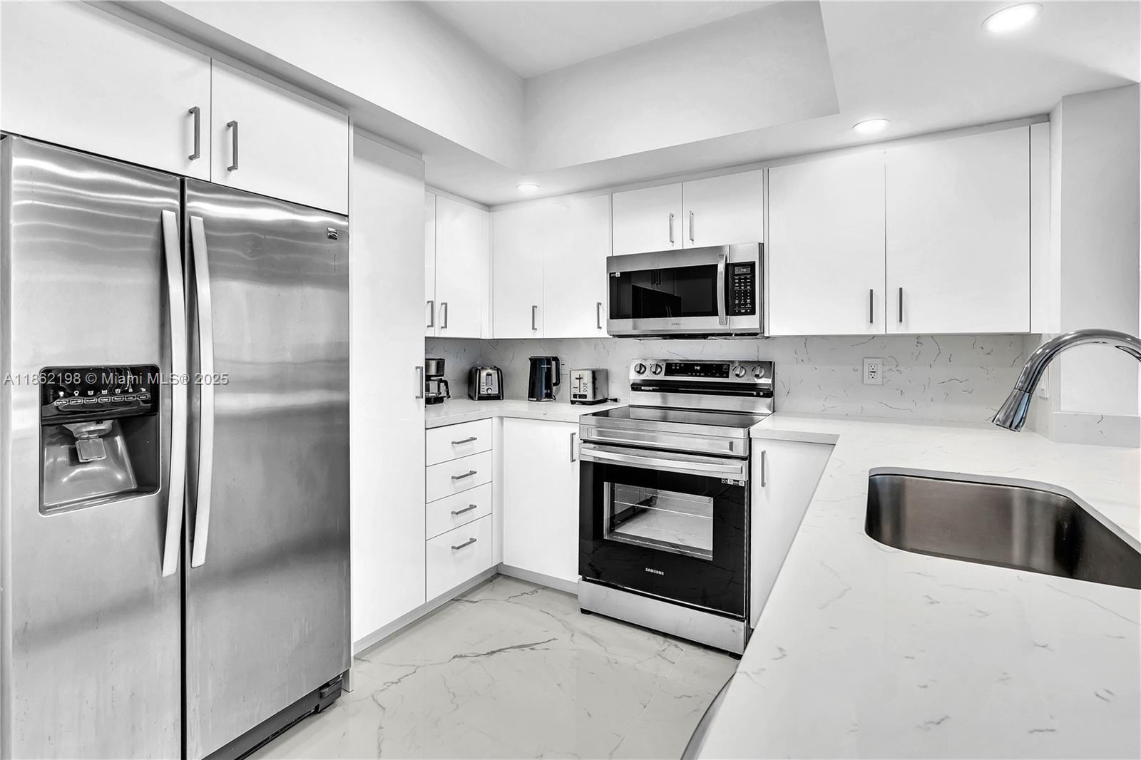 OCEAN POINT BEACH CLUB CO - Residential