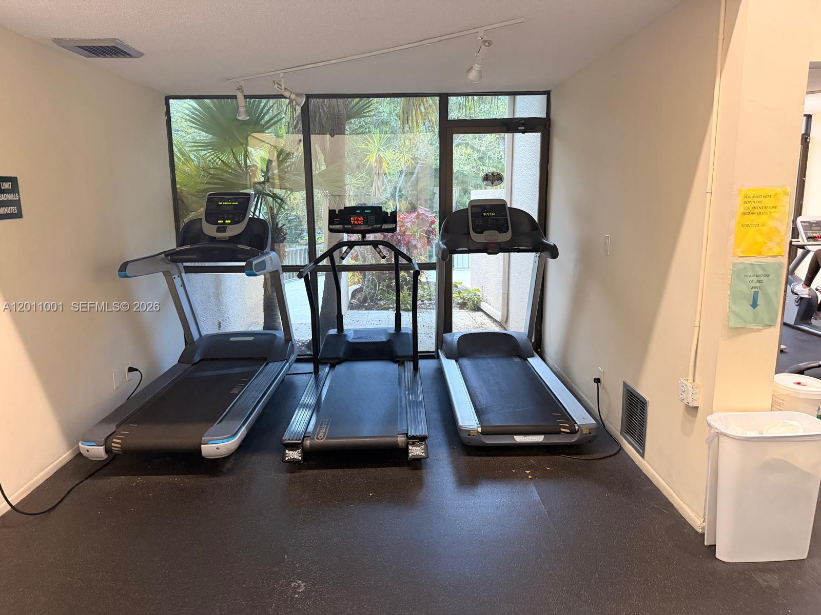 CYPRESS BEND I-D CONDO - Residential