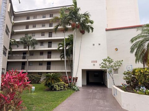 2322 S Cypress Bend Dr 708 Pompano Beach FL 33069